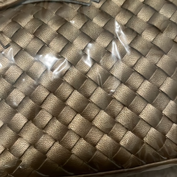 Joy Mangano Drop bag tan/gold NWT - Picture 2 of 3